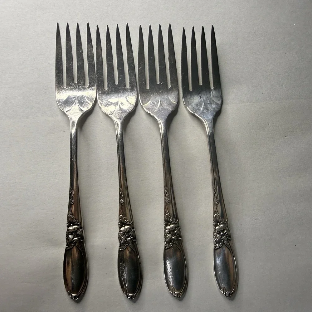 Oneida Community Silverplate White Orchid Set of 4 Salad Forks Mid Century 50s